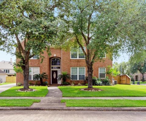 Photo of 5002 Hearth Hollow Lane, Sugar Land, TX 77479 (MLS # 75352451)