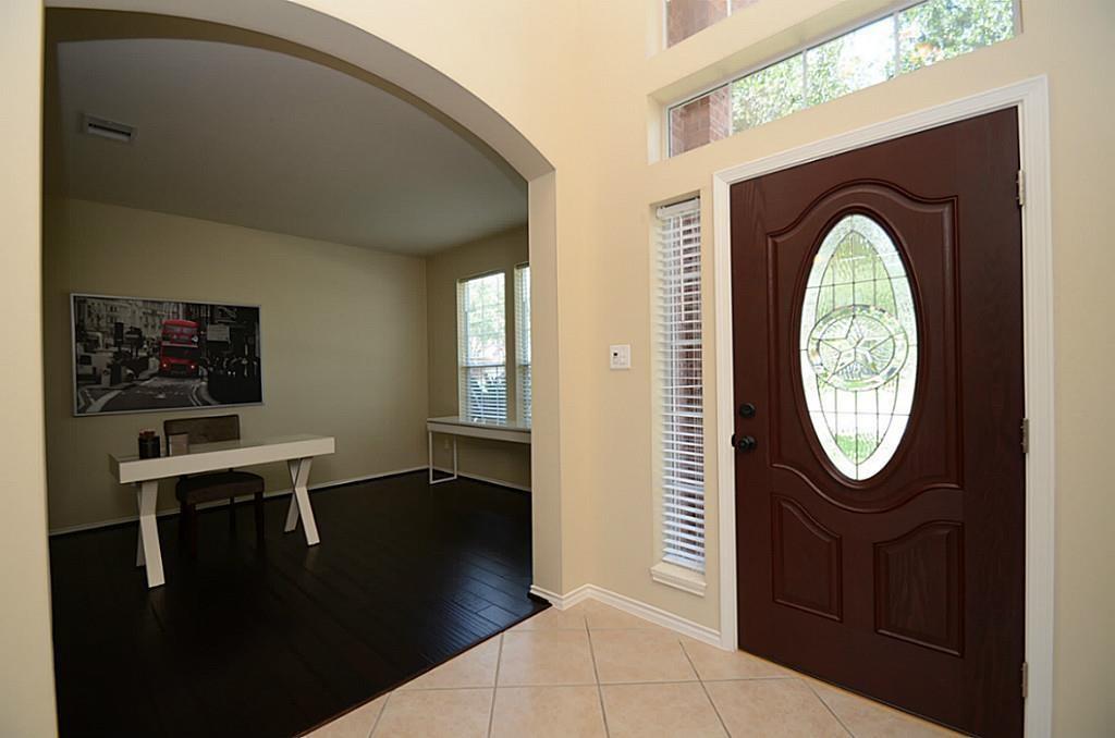 5002 Hearth Hollow Lane, Sugar Land, Texas image 5
