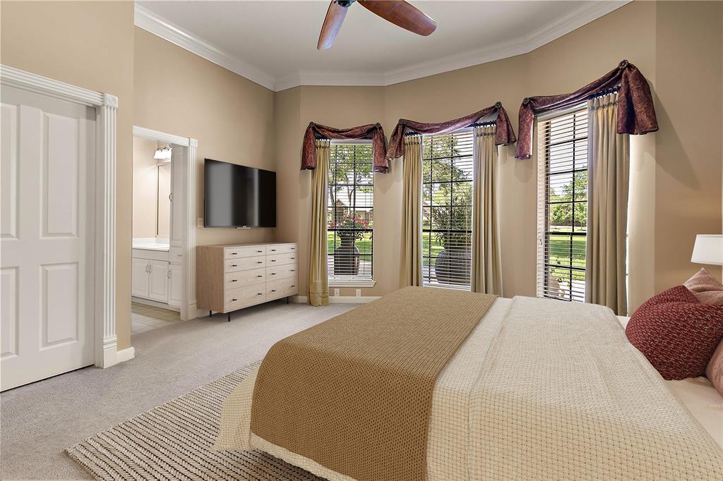 2 Oak Crest Circle, Magnolia, Texas image 11