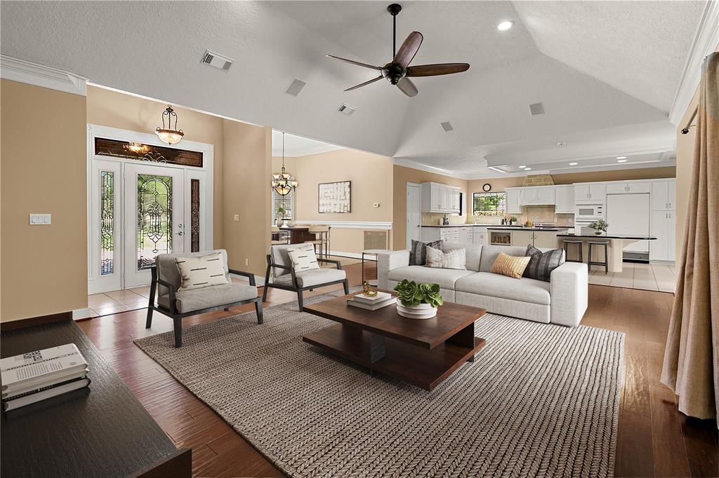 2 Oak Crest Circle, Magnolia, Texas image 3