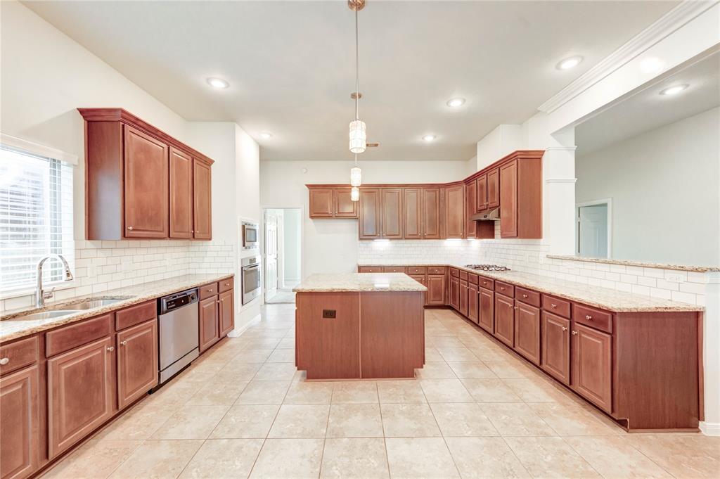 6751 Arlington Drive, Manvel, Texas image 11