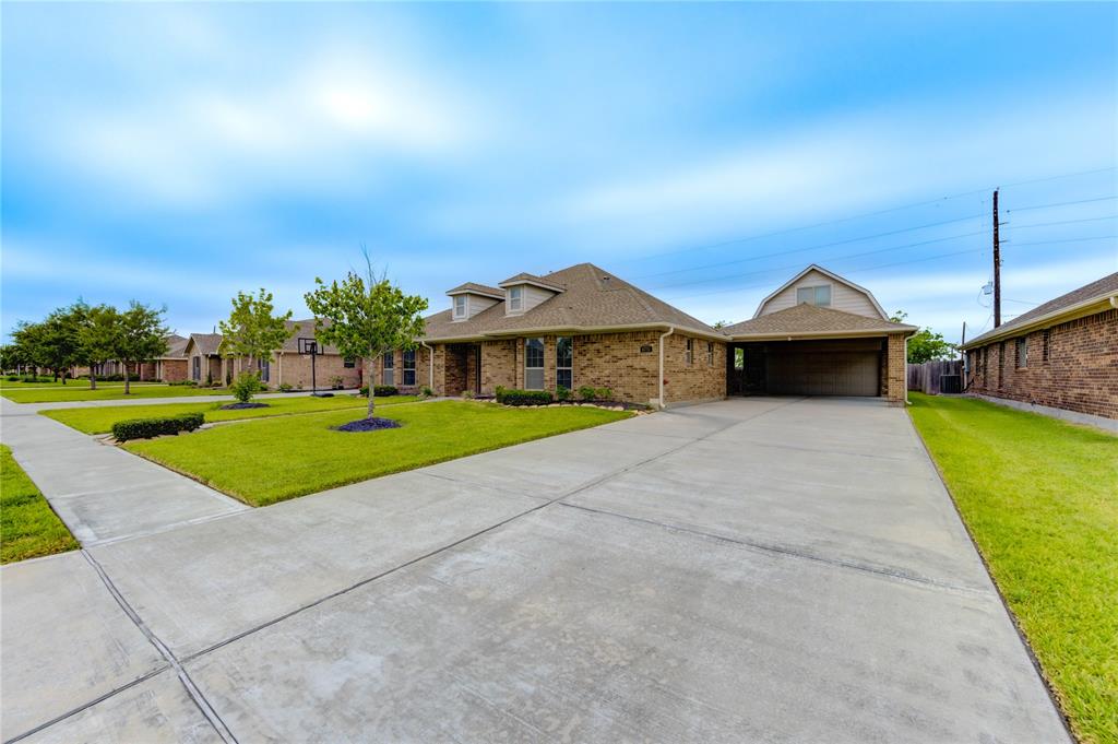 6751 Arlington Drive, Manvel, Texas image 4
