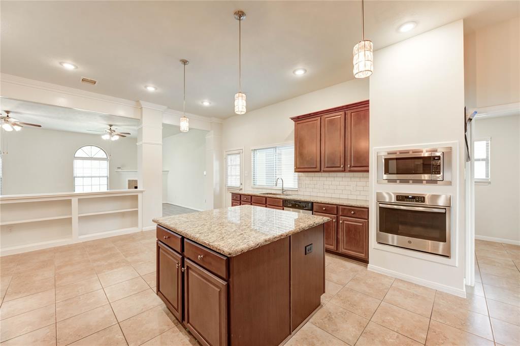 6751 Arlington Drive, Manvel, Texas image 8