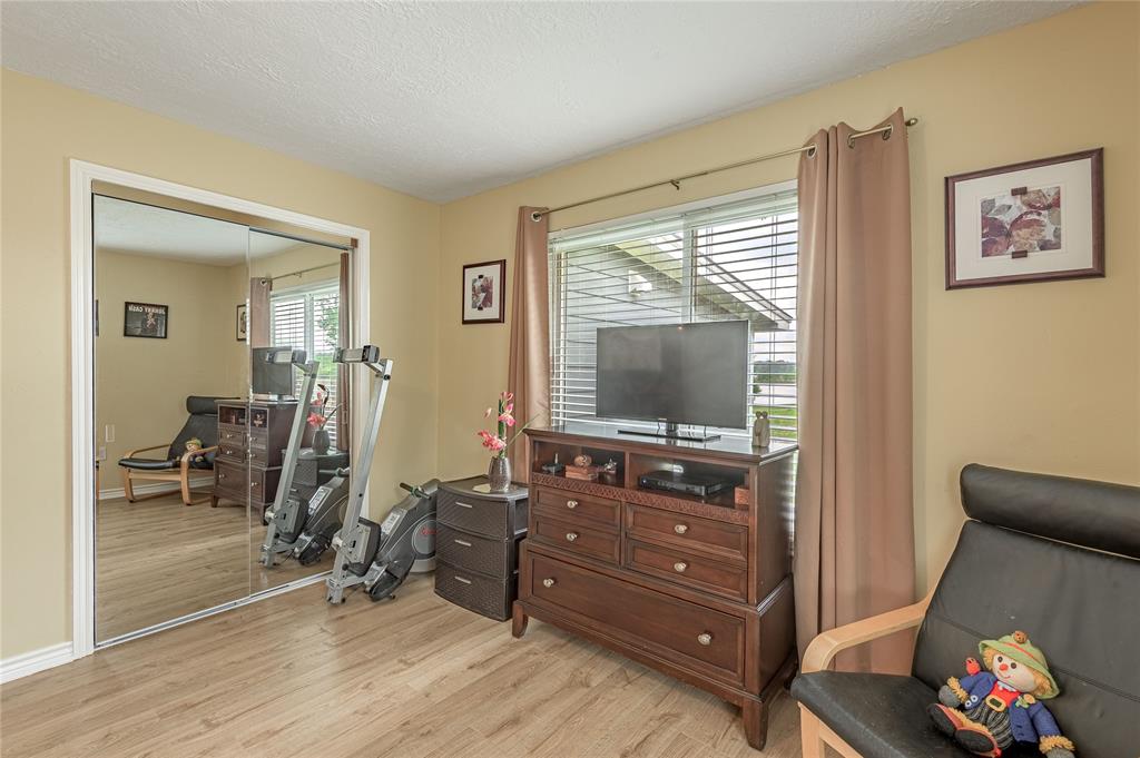 396 S Oak Lee Drive, Onalaska, Texas image 24