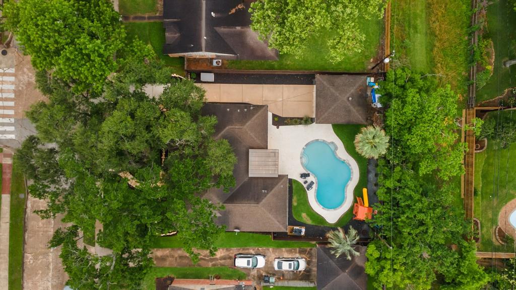10707 Atwell Drive, Houston, Texas image 45