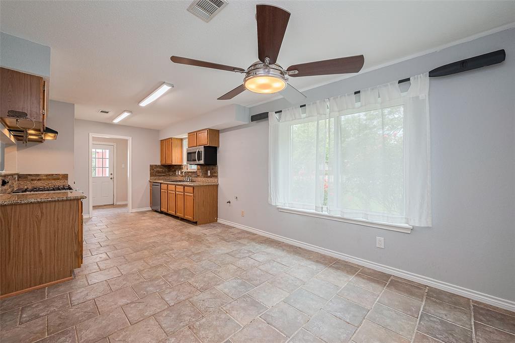 25930 Water Ridge Drive, Huffman, Texas image 14