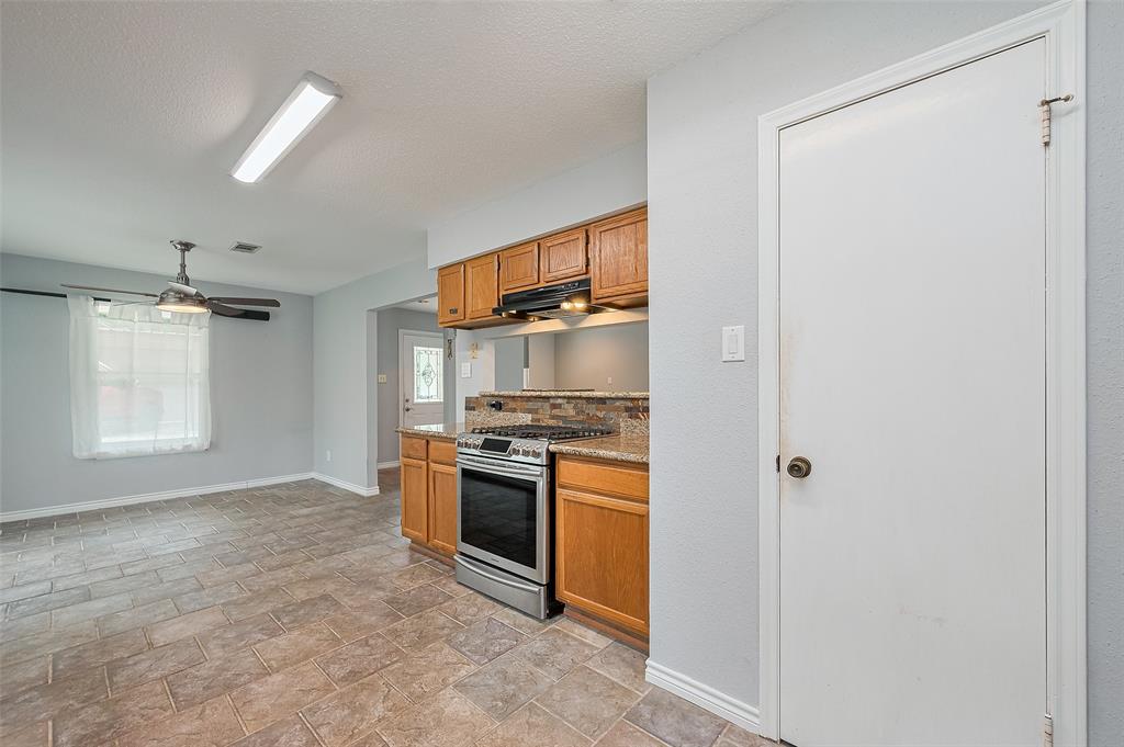 25930 Water Ridge Drive, Huffman, Texas image 15