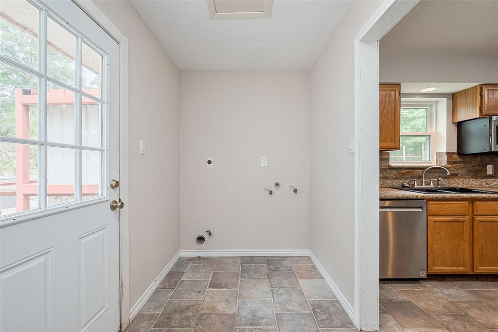 25930 Water Ridge Drive, Huffman, Texas image 17