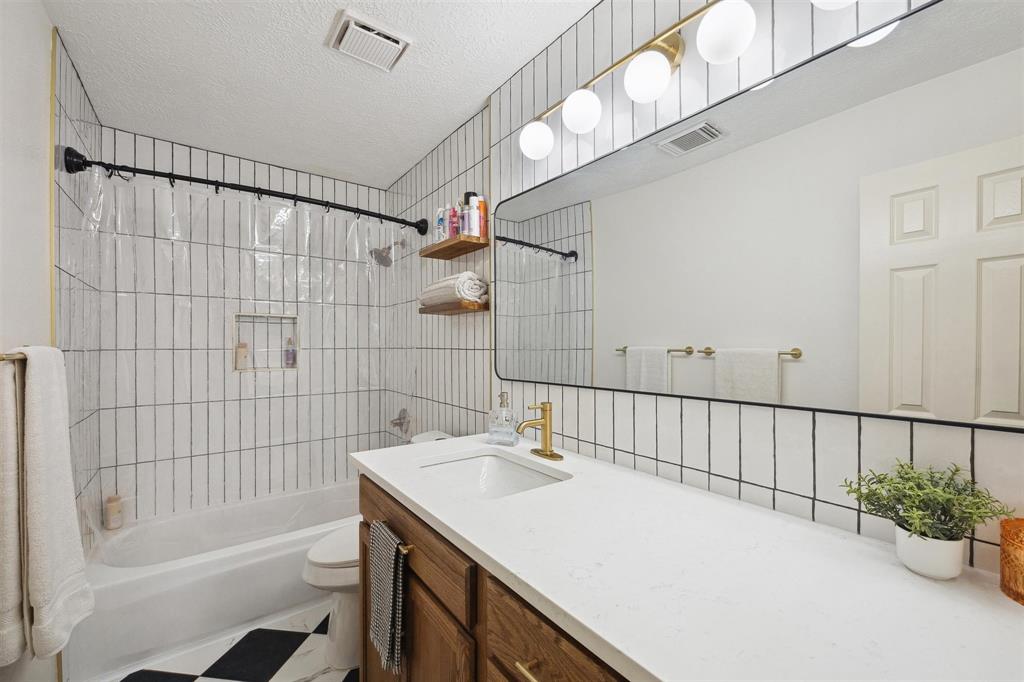 1241 Coleman Boylan Drive, League City, Texas image 22