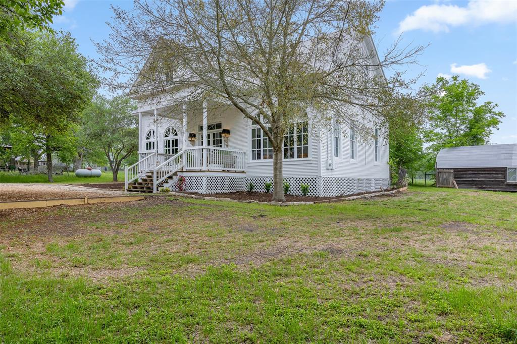 228 S Rusk Street, Fayetteville, Texas image 4