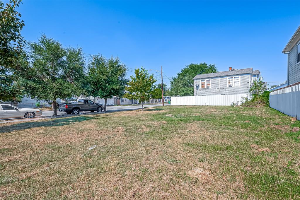 908 N Cesar Chavez Boulevard, Houston, Texas image 6