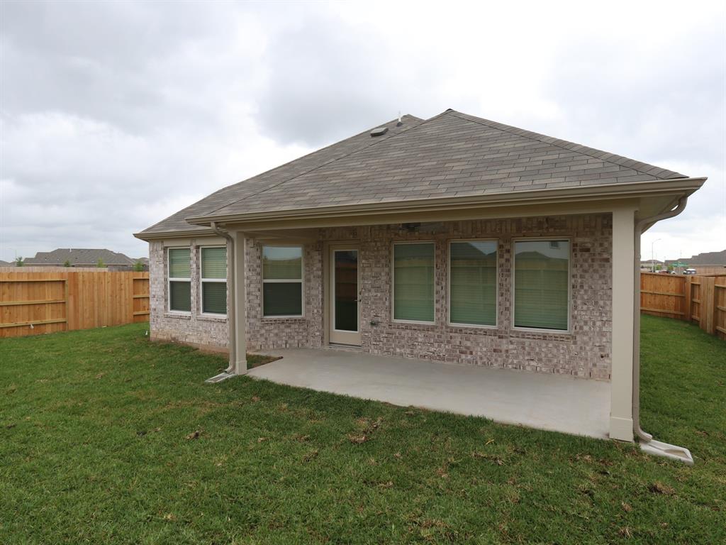 2018 Flower Meadows Drive, Rosenberg, Texas image 22