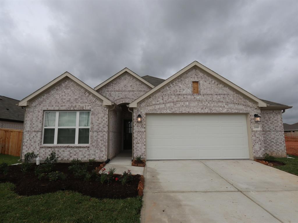 2018 Flower Meadows Drive, Rosenberg, Texas image 1