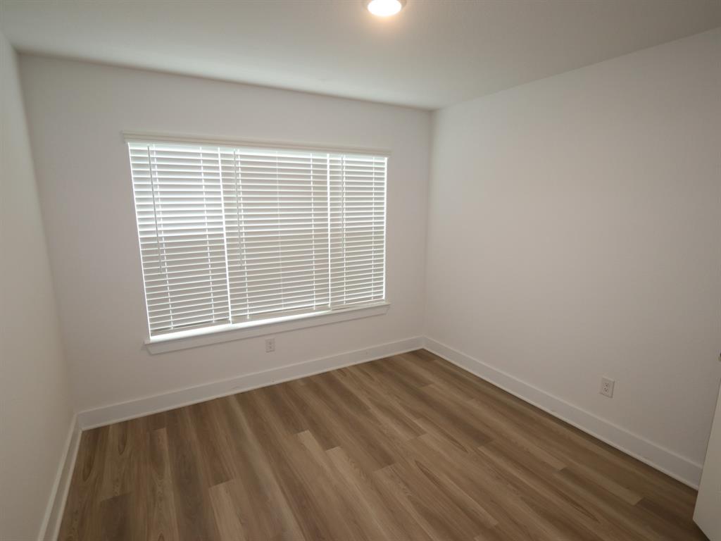2018 Flower Meadows Drive, Rosenberg, Texas image 16