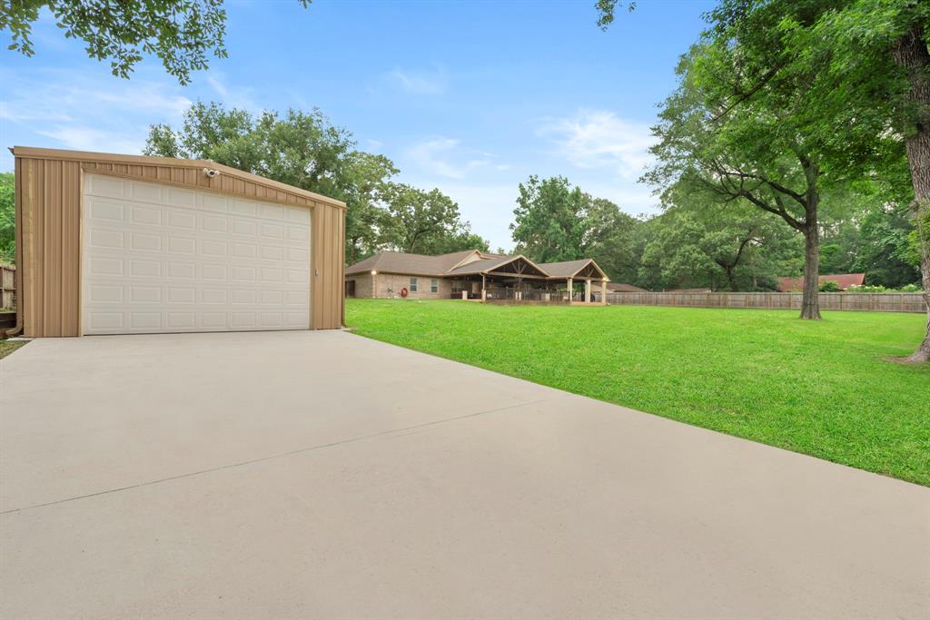 8518 Kerr Drive, Tomball, Texas image 31