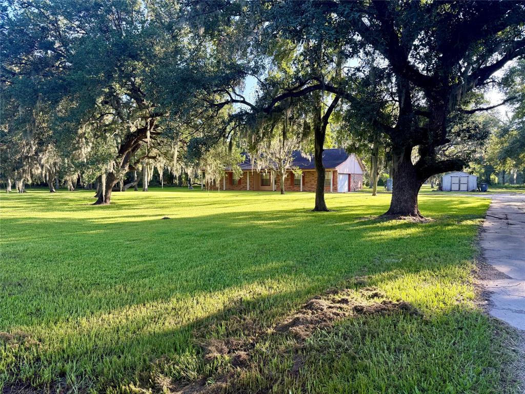 6837 County Road 684