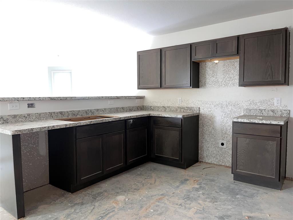 312 N Orange Street, Sweeny, Texas image 3