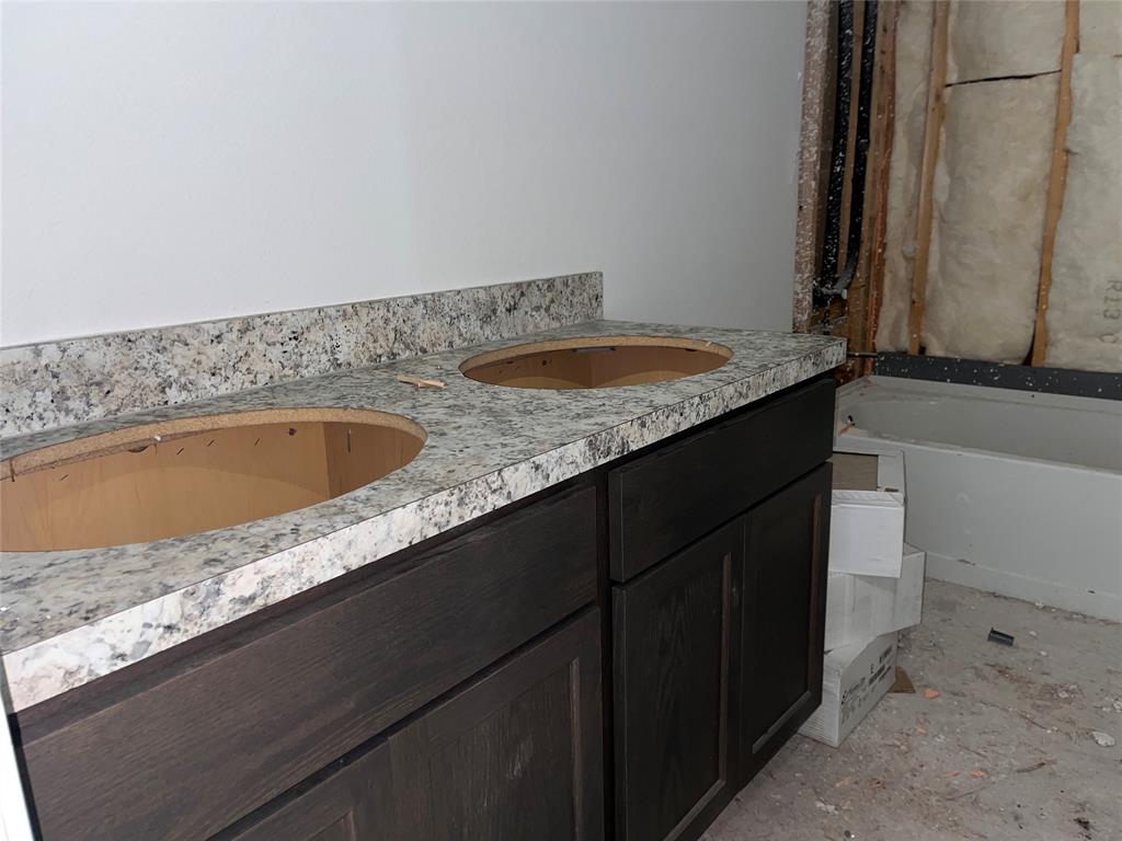 312 N Orange Street, Sweeny, Texas image 4