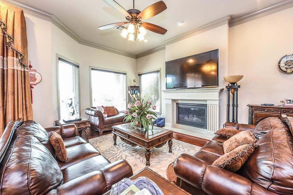 12349 Tramonto Drive