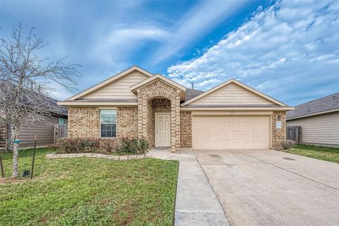 Single Family Residence in Spring TX 2038 Treasure Mountain Drive 5.jpg