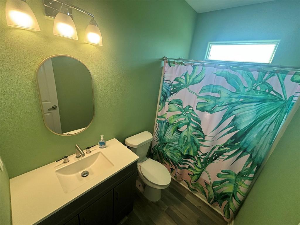 1830 Croaker Lane, Crystal Beach, Texas image 6