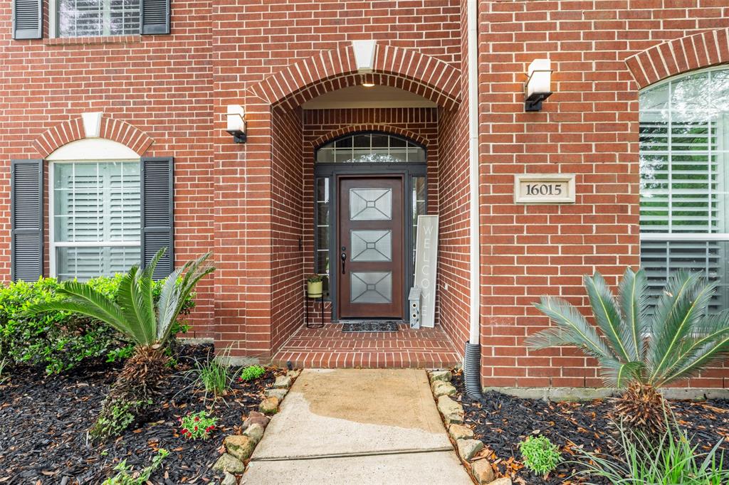16015 Maycrest Court, Tomball, Texas image 3
