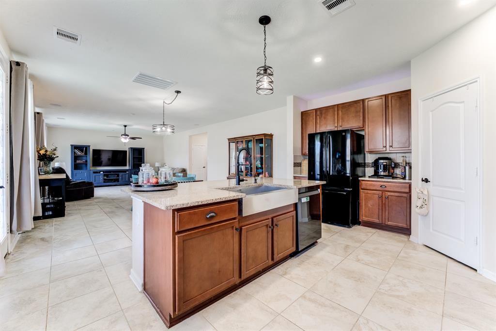 3903 Honey Hill Lane, Pearland, Texas image 27