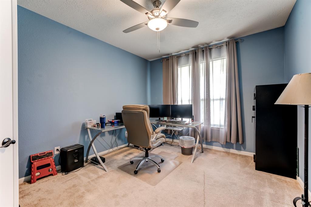 3903 Honey Hill Lane, Pearland, Texas image 6
