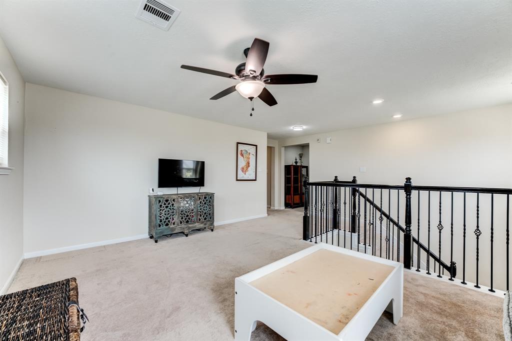 3903 Honey Hill Lane, Pearland, Texas image 10