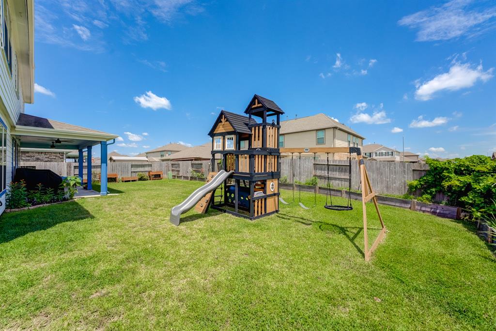 3903 Honey Hill Lane, Pearland, Texas image 46