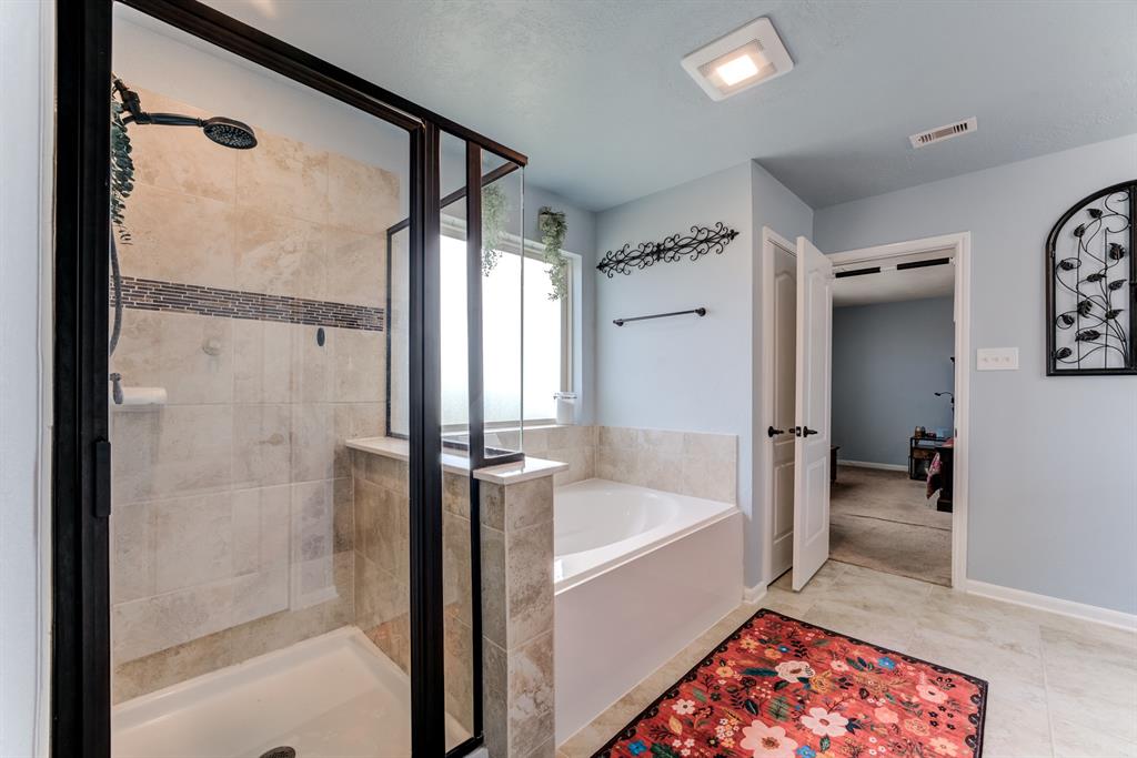3903 Honey Hill Lane, Pearland, Texas image 17