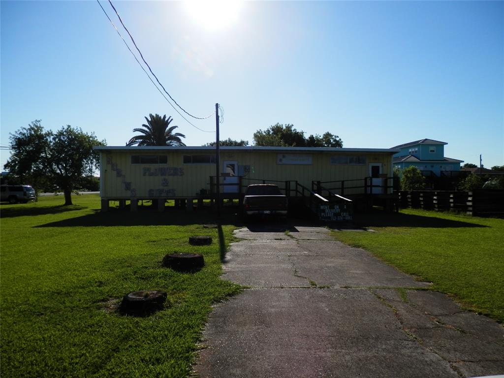 140 17th Street, Dickinson, Texas image 1