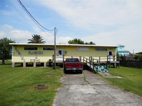 Photo of 140 17th Street, Dickinson, TX 77539 (MLS # 39231943)