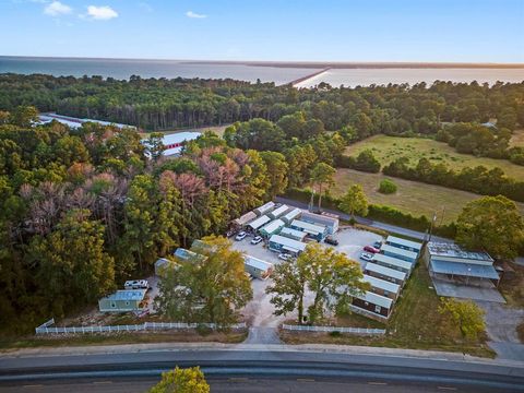 Photo of 413 N Fm-356, Onalaska, TX 77360 (MLS # 80527305)