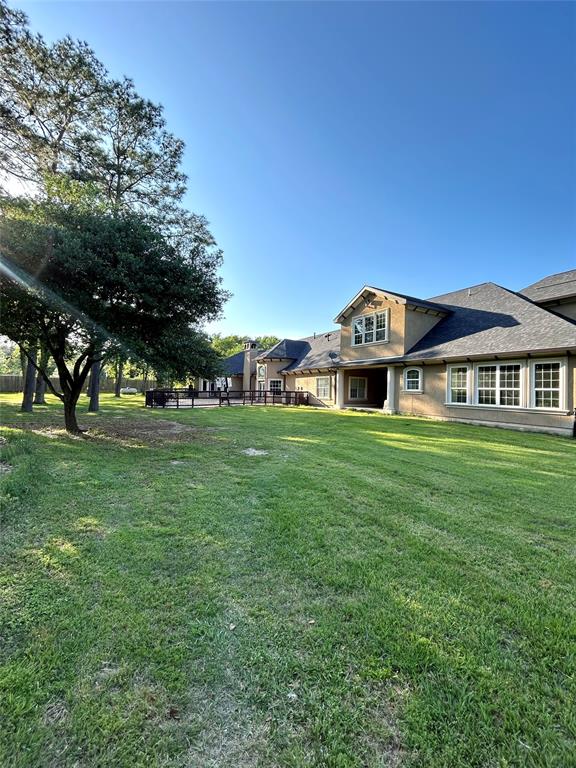 32660 Willow Bend Road, Waller, Texas image 3