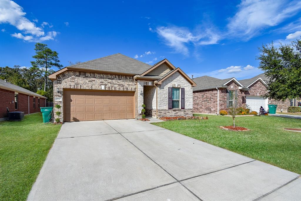 2834 Cayden Creek Way, Conroe, Texas image 2