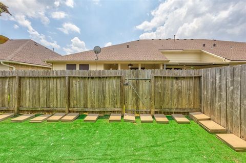 Townhouse in Pasadena TX 4626 Arbor Lane 35.jpg