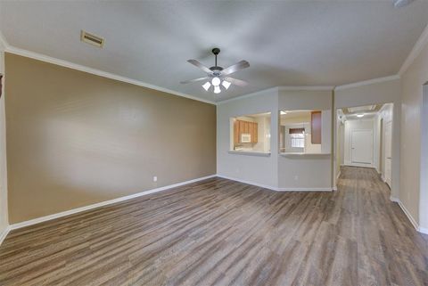 Townhouse in Pasadena TX 4626 Arbor Lane 15.jpg