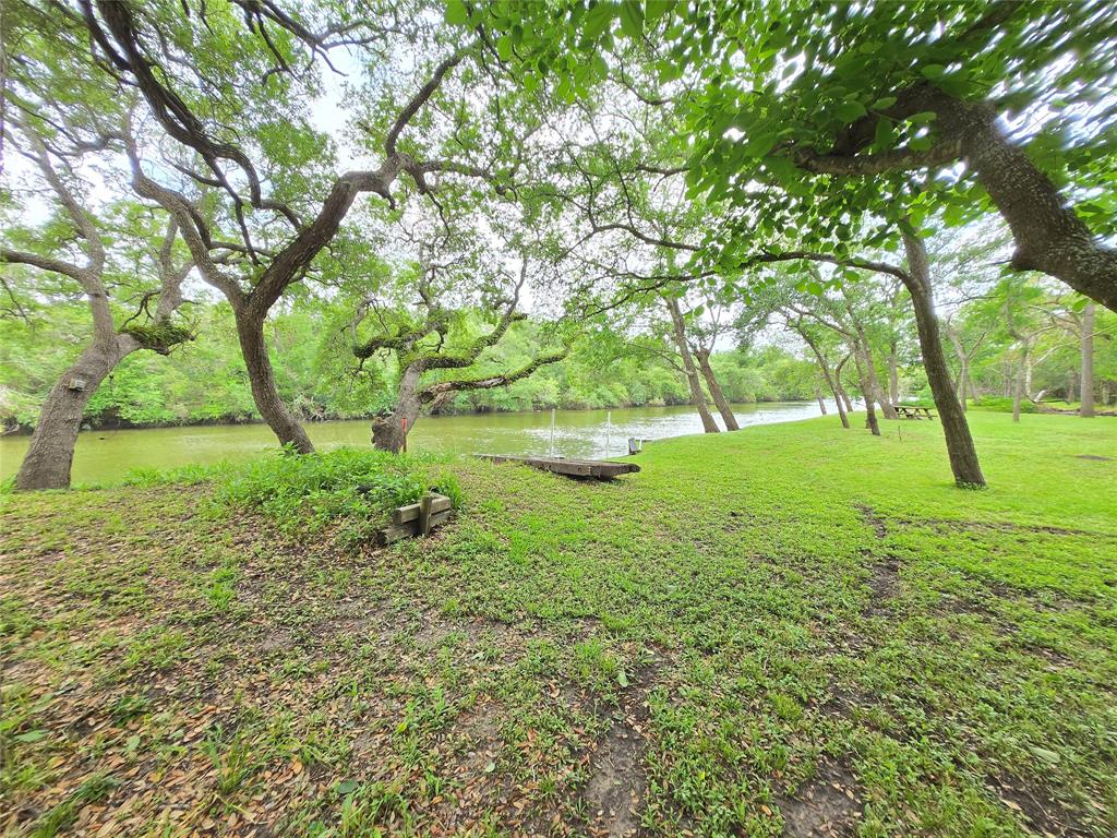 43-45 Catamaran Circle, Blessing, Texas image 3