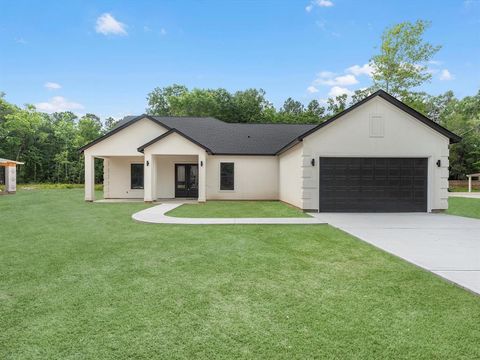 538 Road 660 Dayton TX 77535