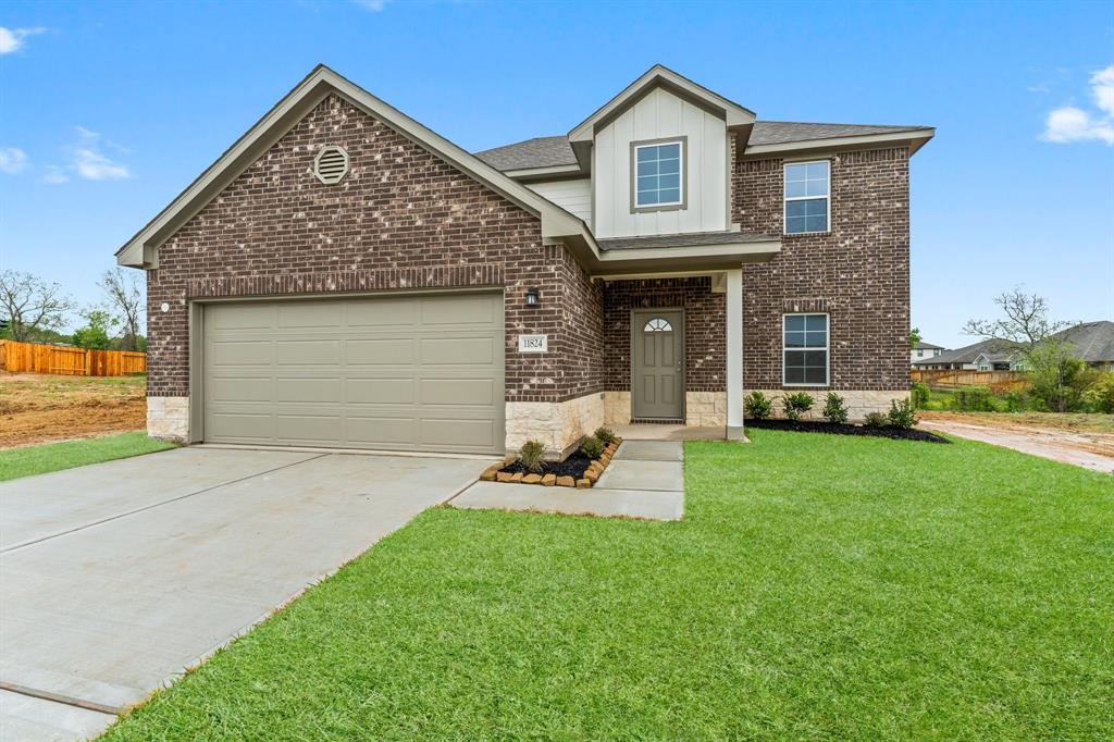 11824 Whirlaway Drive, Willis, Texas image 3