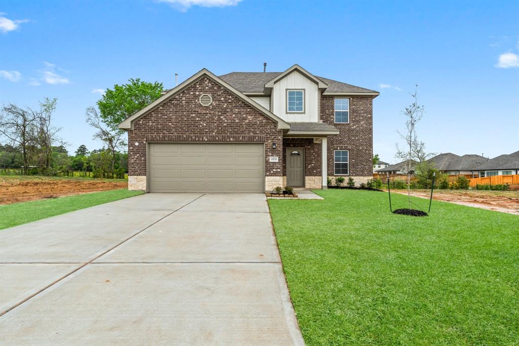 11824 Whirlaway Drive, Willis, Texas image 5