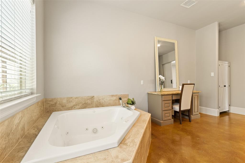 8974 Wind Jammer Lane, Montgomery, Texas image 21