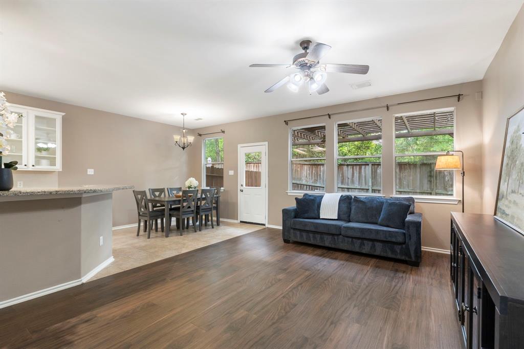 173 Musewood Court, The Woodlands, Texas image 7