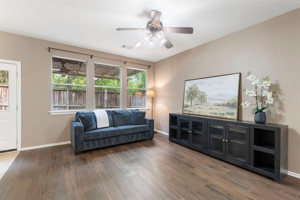 173 Musewood Court, The Woodlands, Texas image 8