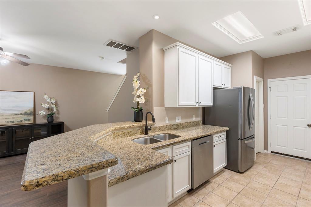 173 Musewood Court, The Woodlands, Texas image 16