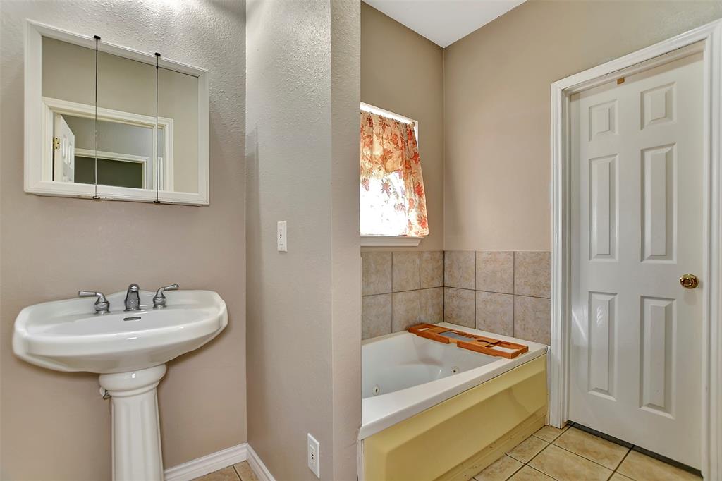 34606 Lake Side Drive, Brookshire, Texas image 22