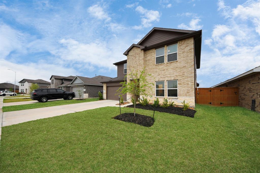 4985 Blue Beetle Ridge Drive, Katy, Texas image 8