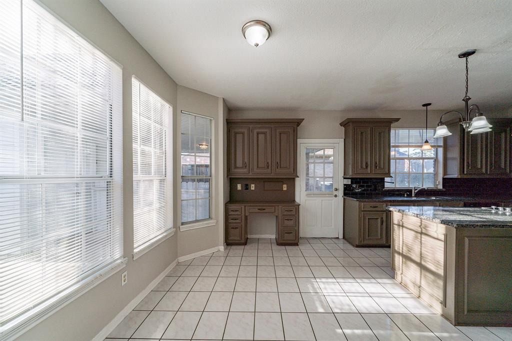 17631 Surreywest Lane, Spring, Texas image 9