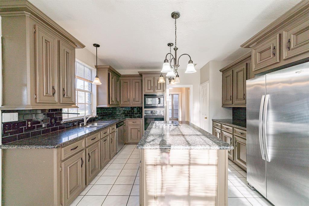 17631 Surreywest Lane, Spring, Texas image 4